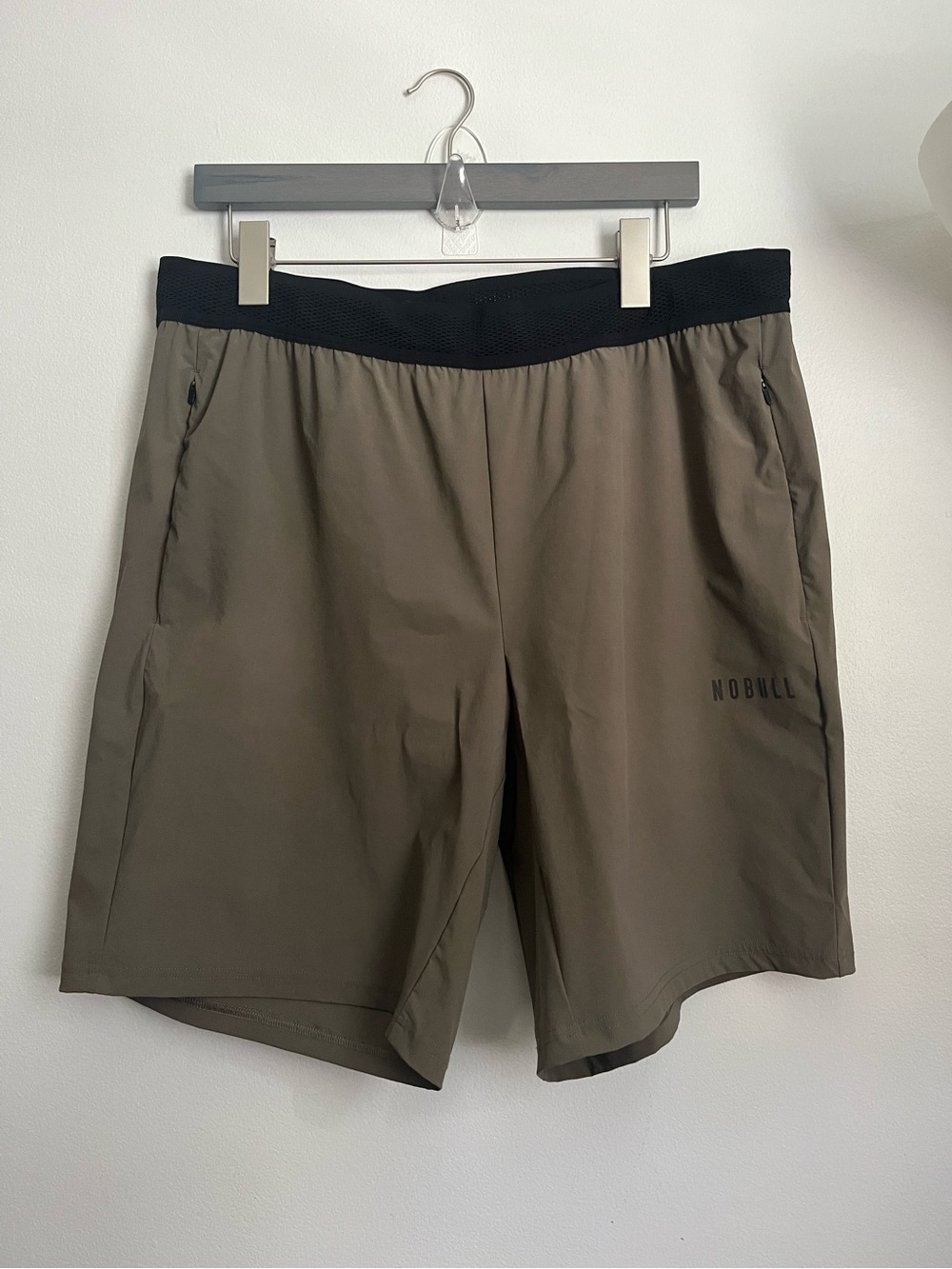No Bull Men's Shorts Size Xl Green Athletic Drawstring Zipper Pockets